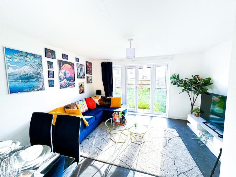 Contractors, Families, Tourists & Groups Welcome Sleeps Upto 9, Garden, Pet Allowed, Parking Included! Birmingham Zewnętrze zdjęcie