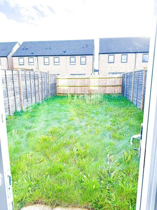 Contractors, Families, Tourists & Groups Welcome Sleeps Upto 9, Garden, Pet Allowed, Parking Included! Birmingham Zewnętrze zdjęcie